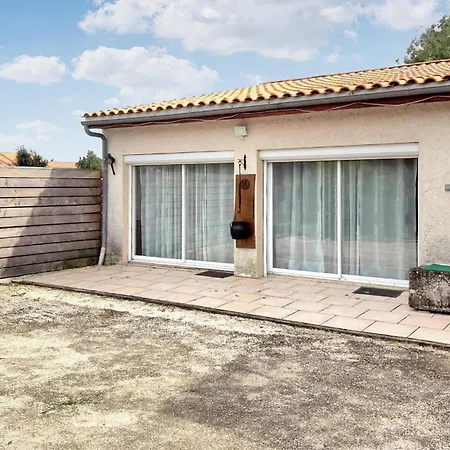 1 Bedroom Cozy In Granzay-gript Holiday home *